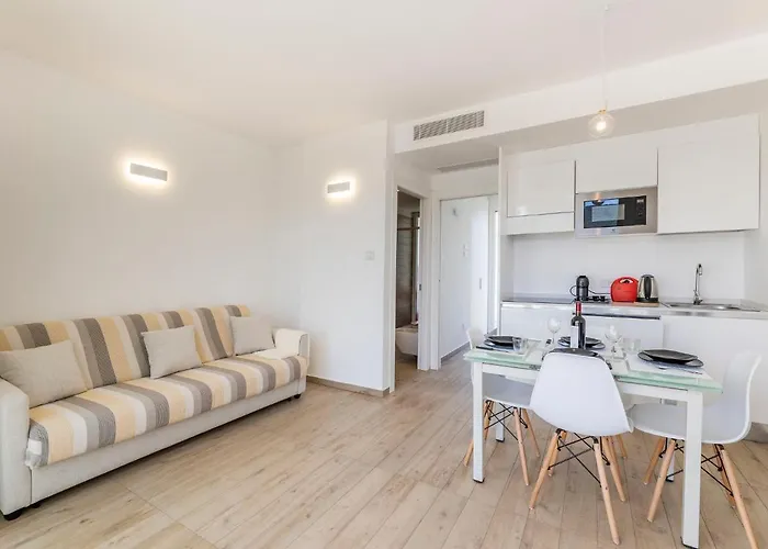 アパート Capo Falcone Charming Apartment-2 By Interhome スティンティーノ